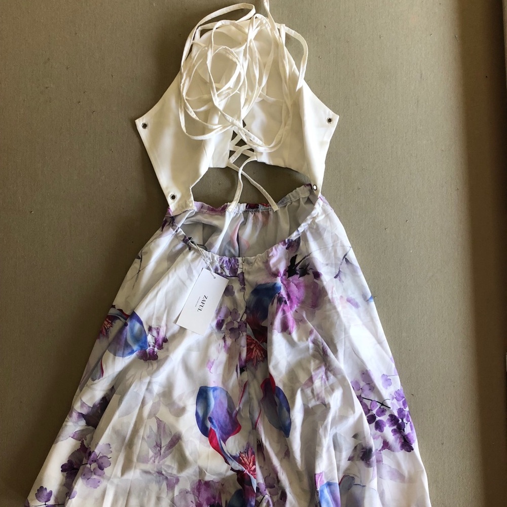 Zaful Criss Cross Backless Floral Dress - Picture 4 of 8